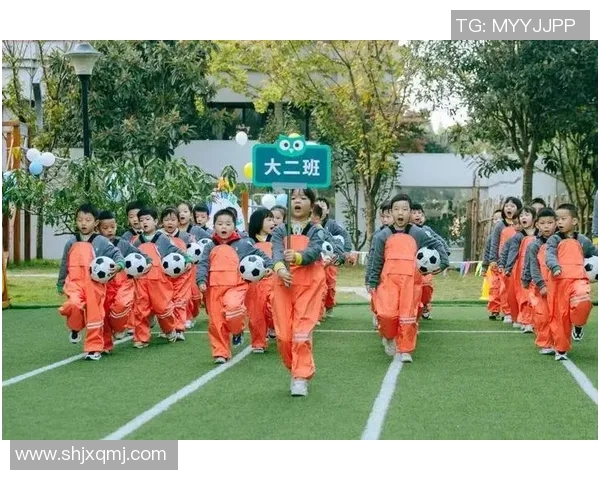 当她们在绿茵场上闪耀足球女星的梦想与奋斗之路