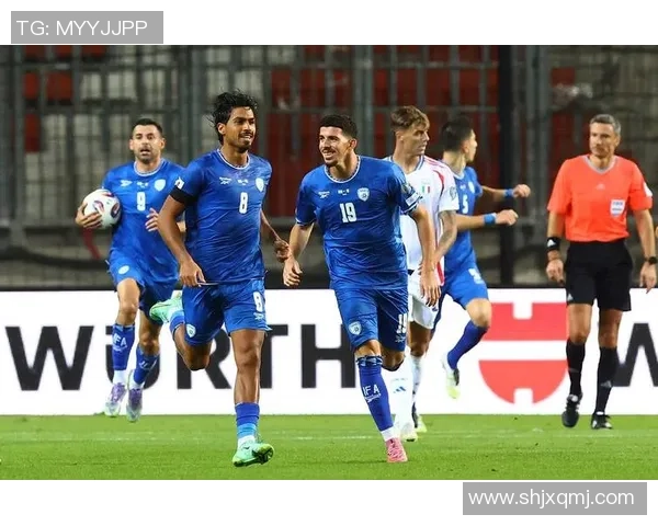 意大利足球明星8号的传奇之路与辉煌成就回顾 意大利足球明星8号的传奇之路与辉煌成就回顾