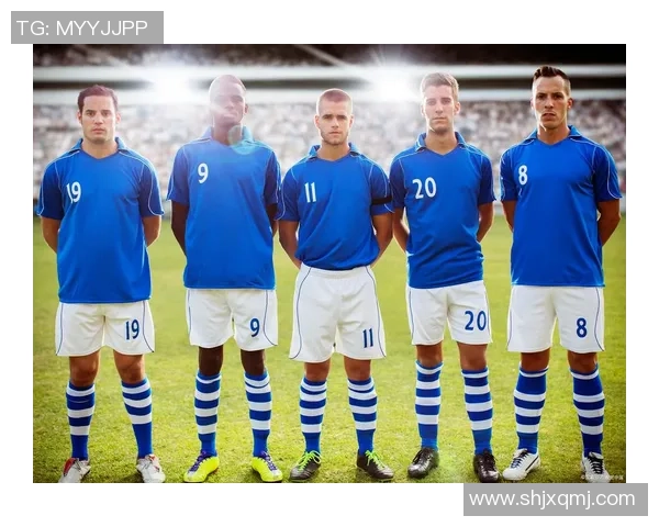 最男人的足球明星：他们如何在绿茵场上展现真正的男子气概与魅力